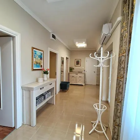Apartment Belvarosi Bastyavar Apartman