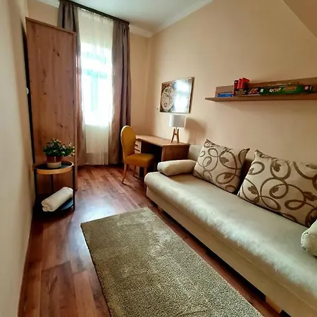 Apartamento Belvarosi Bastyavar Apartman *