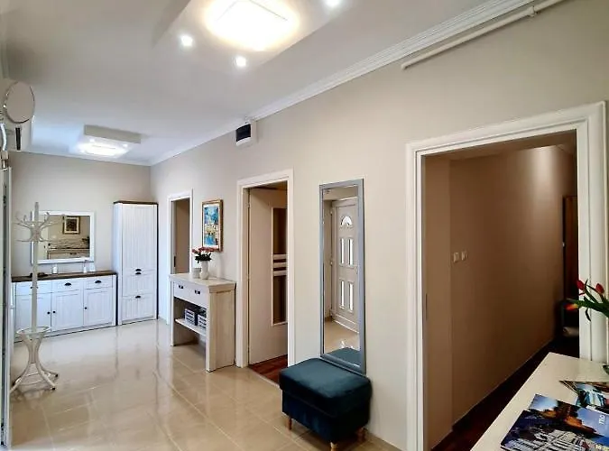 Belvarosi Bastyavar Apartman * Gyula